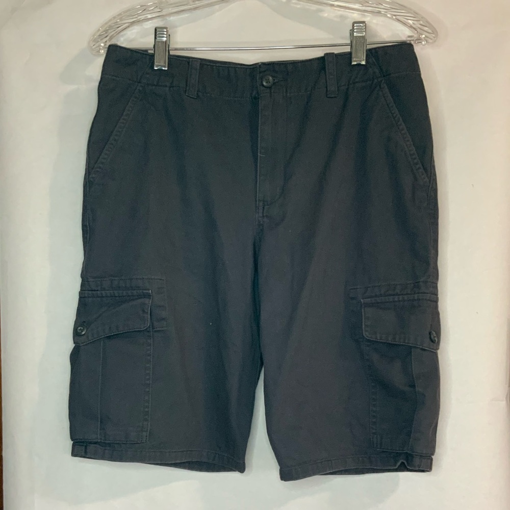 Chaps Men’s Gray Cargo Shorts